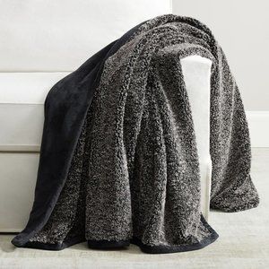 Cozy Teddy Faux Fur Throw